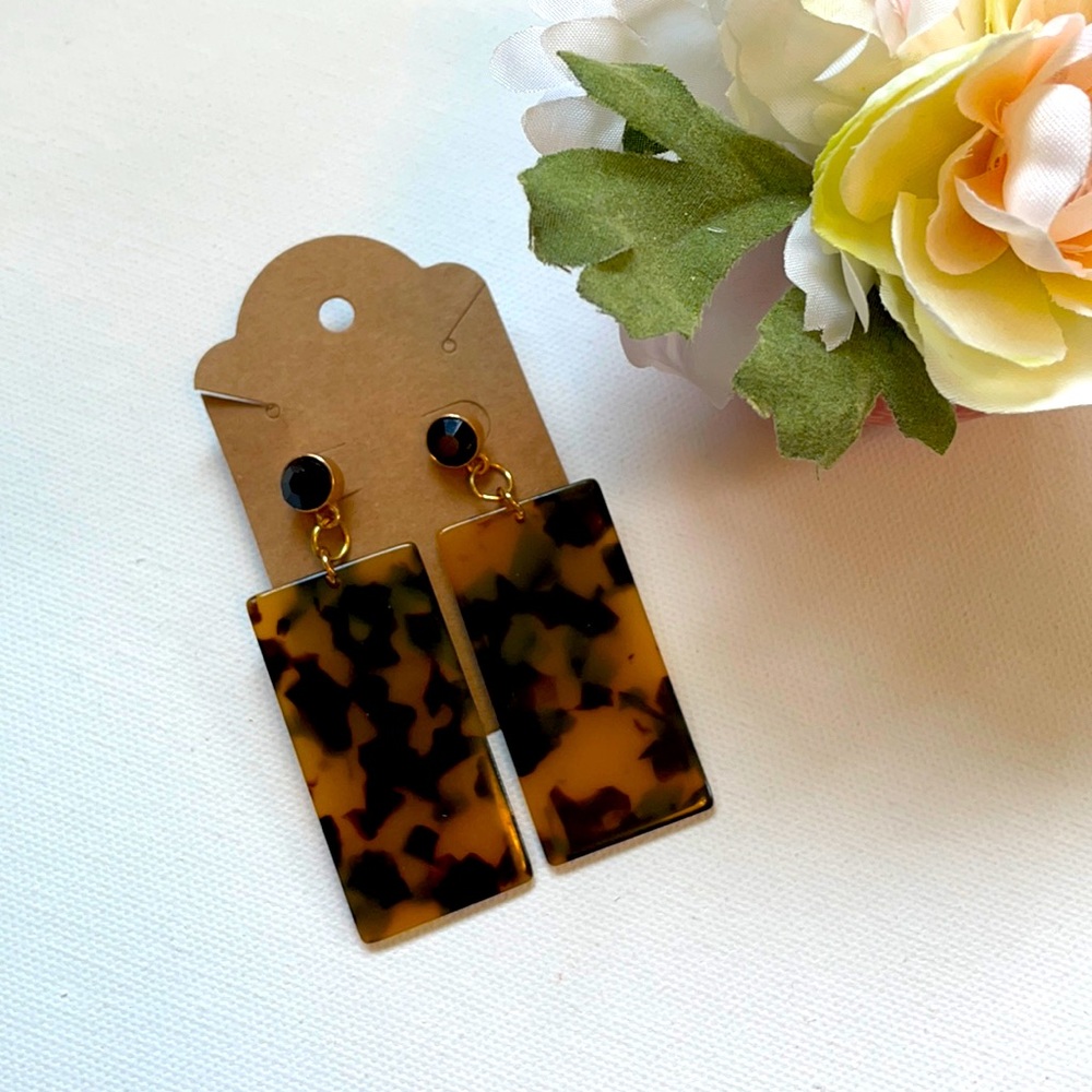 Handcrafted Rectangular Tortoise Shell Drop Earrings - Picture 4 of 5
